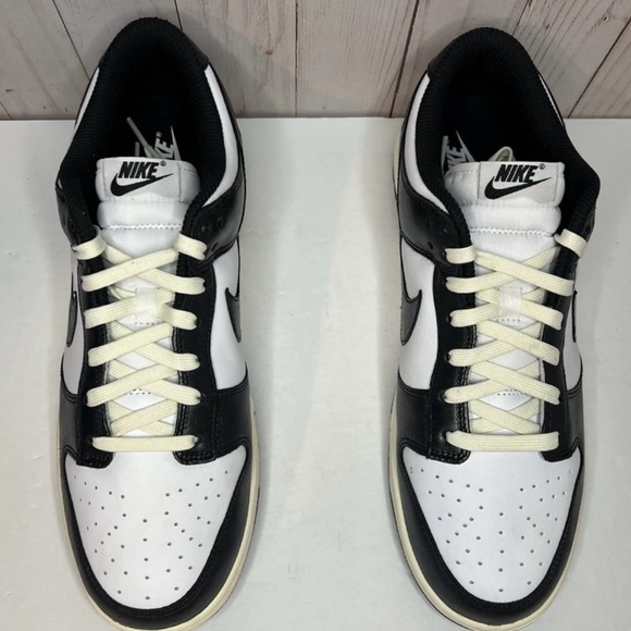 Nike Dunks Pandas Low Top Tennis Shoes, Men’s Size 8, NIB Dead Stock - Picture 4 of 5